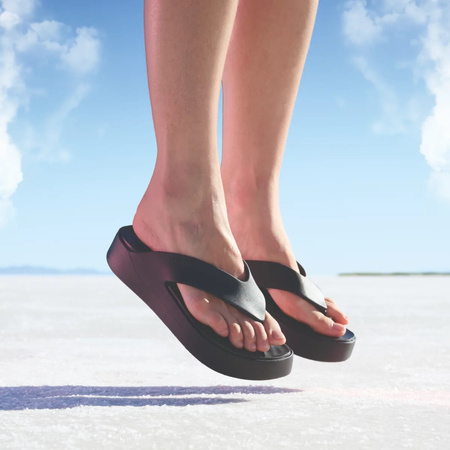 CROCS GATAWAY PLATFORM FLIP black